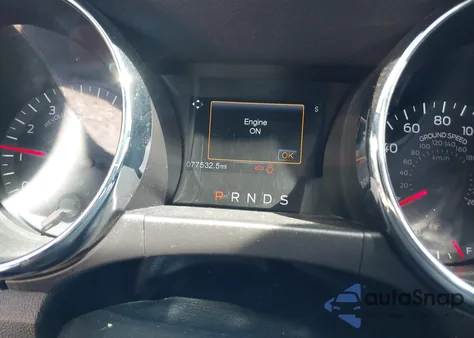 2015 Ford Mustang V6 z USA, uszkodzony, nr VIN 1FATP8EM8F5403003